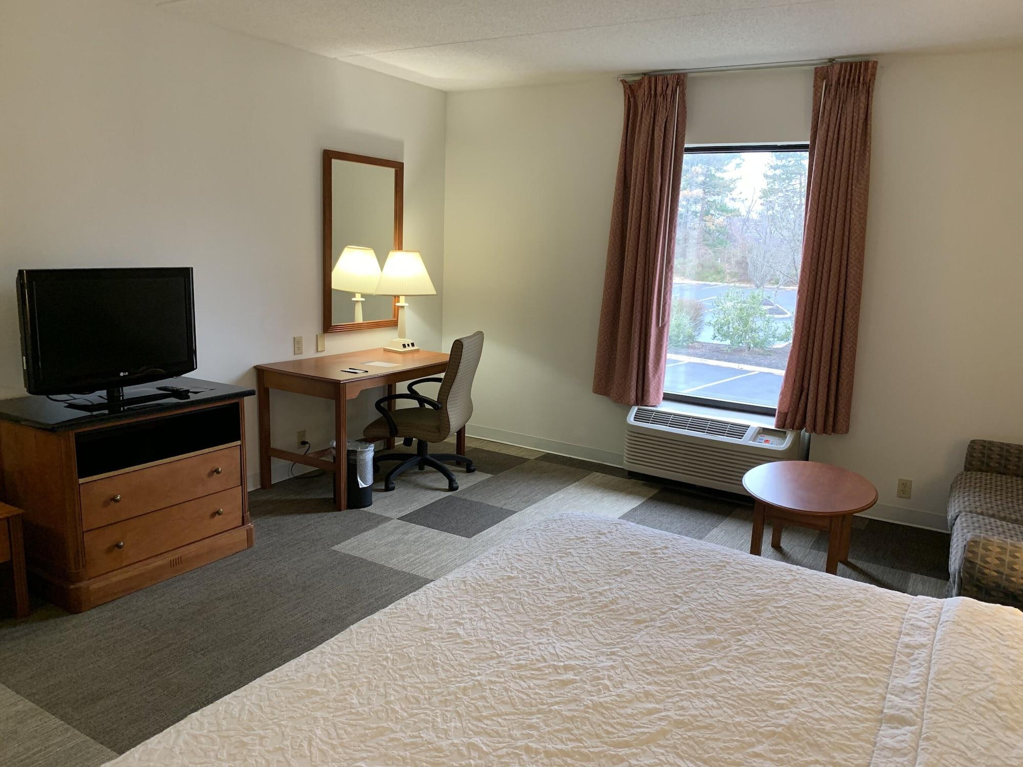 Comfort Inn & Suites Mt. Holly - Westampton Экстерьер фото