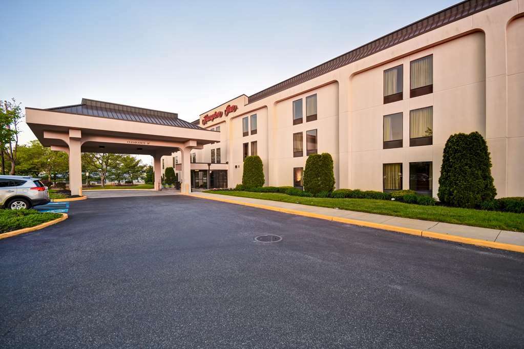 Comfort Inn & Suites Mt. Holly - Westampton Экстерьер фото